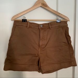 The Cotton Twill Short in Ochre